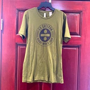 Ed Sheeran Divide World Tour T-shirt, small, NWT